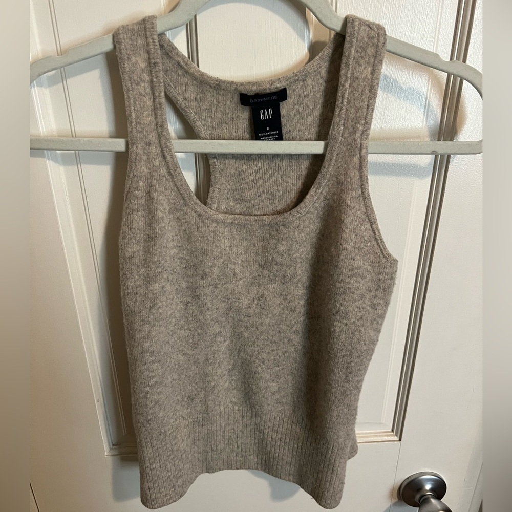 Gap beige/grey cashmere slightly cropped top